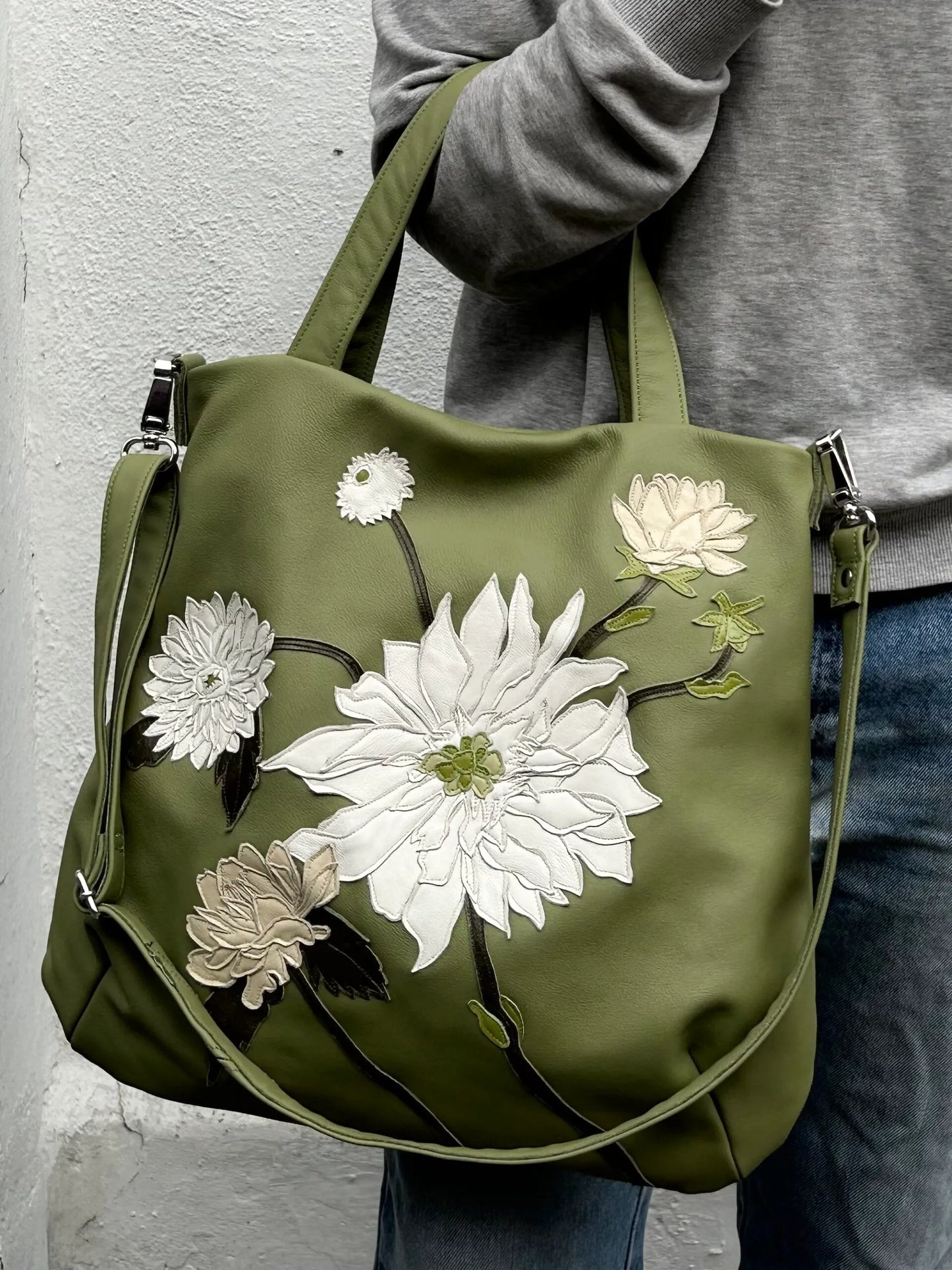 Dexter Handbag – Aloe – Cream Dahlia Medley