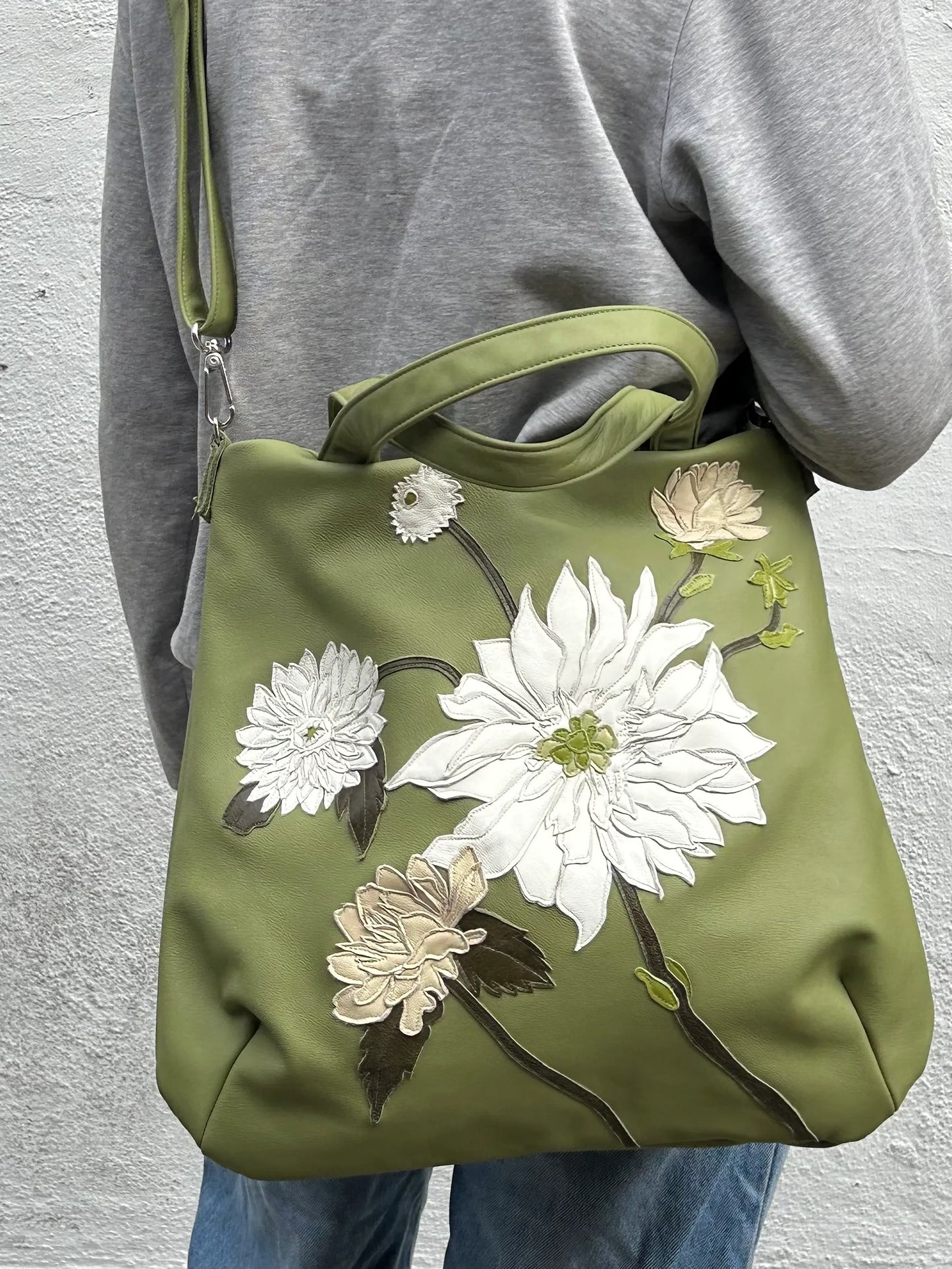 Dexter Handbag – Aloe – Cream Dahlia Medley