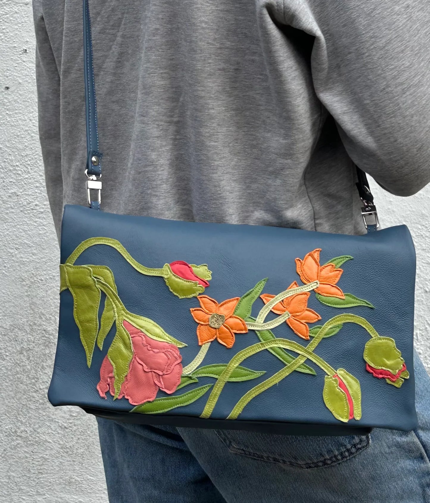 Rosalind Handbag – Avio – Chincherinche Garden